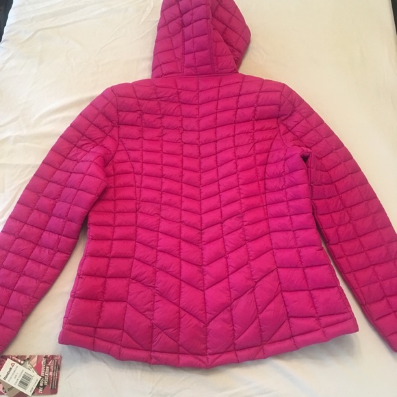 REEBOK Women’s Packable jacket NEW size LARGE - Picture 2 of 5
